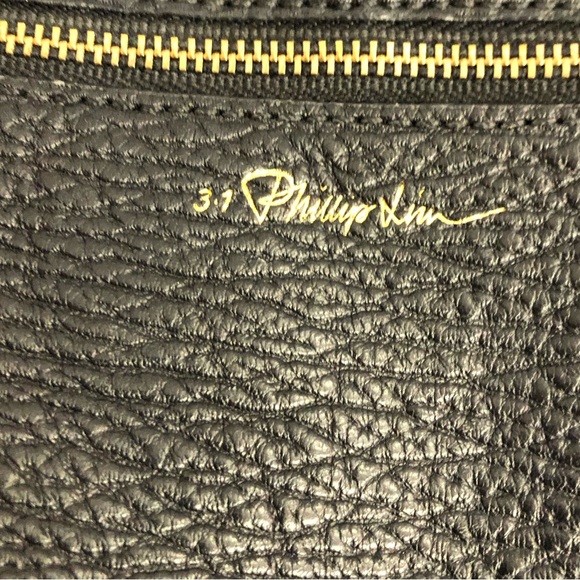 3.1 PHILLIP LIM LARGE PHASHLI CROSS BODY STRAP AND TWO SHORT HANDLES FRONT ZIPS - Picture 8 of 14